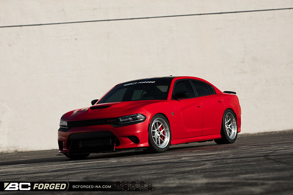 Фото дисков BC Forged LE52 // MLE52 Глянцевый лак на Dodge Charger VII