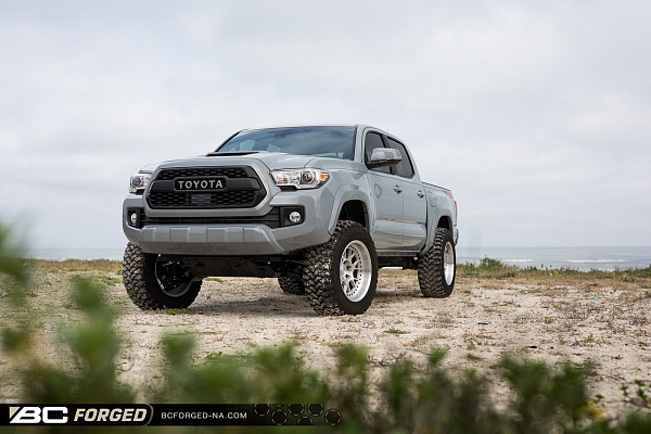 Фото дисков BC Forged LE72 // MLE72 Глянцевый лак на Toyota Tacoma III
