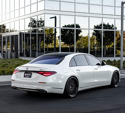 Фото дисков HRE 501 на Mercedes-Benz S-Class (W223)