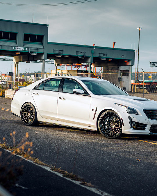 Фото дисков S17-07 (3-Piece) Черный сатин на Cadillac CTS III