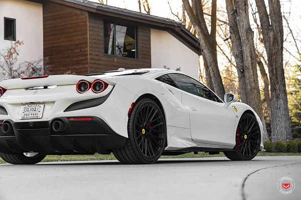 Фото дисков Vossen EVO-6TR Черный сатин на Ferrari F8