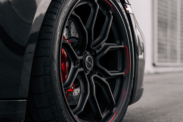 Фото дисков Brixton Forged CM5-RS Черный матовый на Porsche 911 VIII