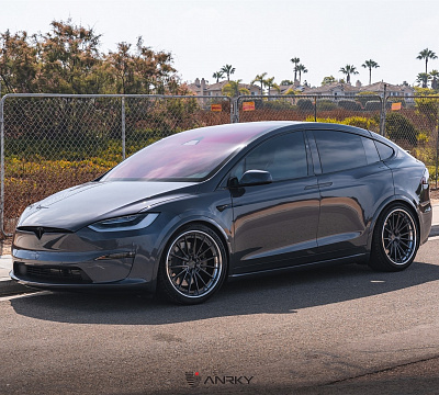 Фото дисков Anrky AN39 на Tesla Model X