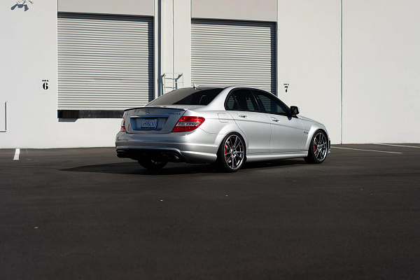 Mercedes-Benz AMG C63
