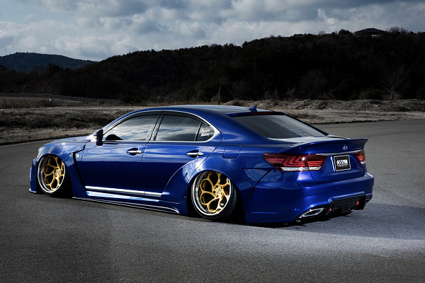Фото дисков Savini SV69 Глянцевое золото на Lexus LS IV