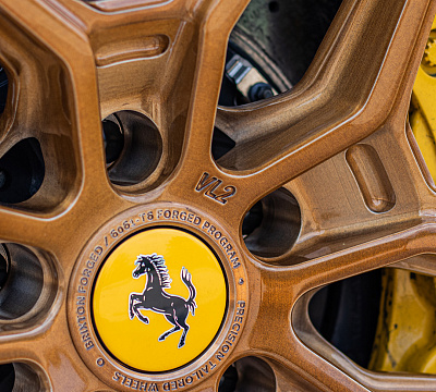 Фото дисков Brixton Forged VL2 на Ferrari 812