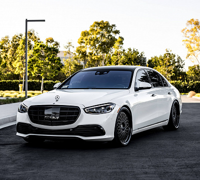Фото дисков HRE 501 на Mercedes-Benz S-Class (W223)