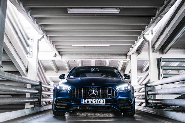 Фото дисков Brixton Forged R11-R Черный глянец на Mercedes-Benz E-Class (W213, S213, C238)