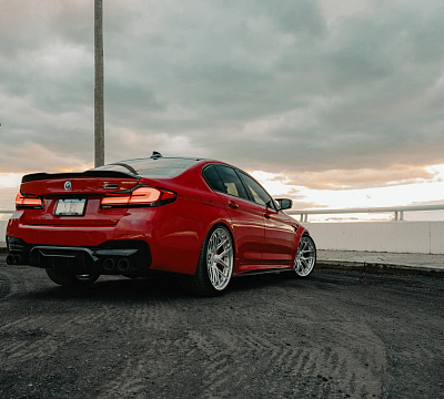 Фото дисков HRE S101SC на BMW 5/M5 (G30/F90)