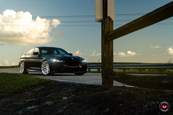 Фото дисков Vossen S21-02 Глянцевый лак на BMW 5/M5 (G30/F90)