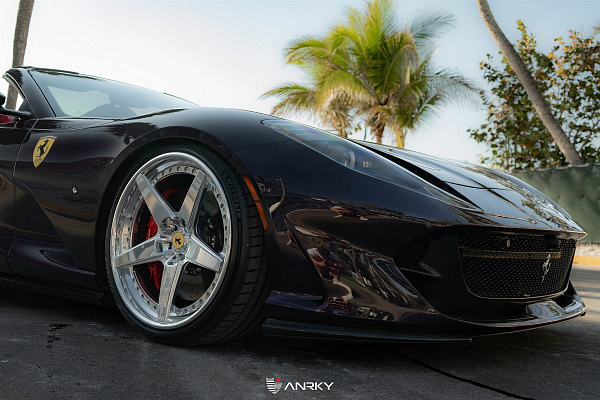 Фото дисков Anrky RS5.3 Полированный лак на Ferrari 812