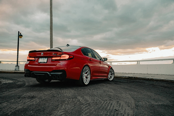 Фото дисков HRE S101SC Полированный лак на BMW 5/M5 (G30/F90)