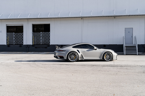 Фото дисков Strasse Wheels SV5 Deep Concave Duoblock Глянцевый тонированный лак на Porsche 911 VIII