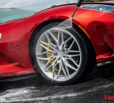 Фото дисков Anrky S1-X1 на Ferrari 812