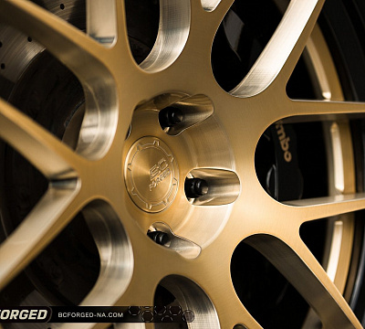 Фото дисков BC Forged HC040 на Nissan GT-R