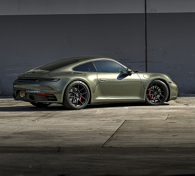 Фото дисков Rotiform LTN на Porsche 911 VIII