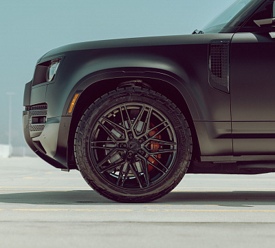 Фото дисков Vossen HF-7 на Land Rover Defender II