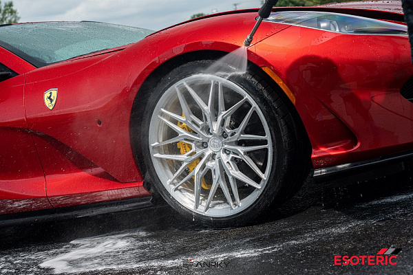Фото дисков Anrky S1-X1 Глянцевый лак на Ferrari 812