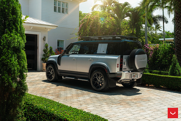 Фото дисков Vossen HF-5 Черный сатин на Land Rover Defender II