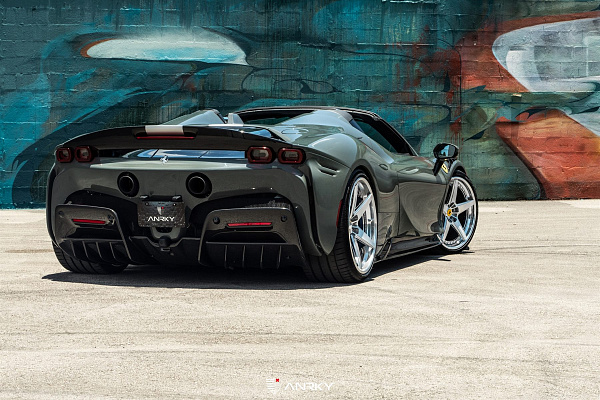 Фото дисков Anrky RS5.3 Полированный лак на Ferrari SF90