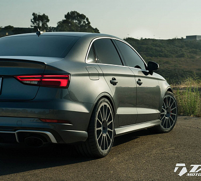 Фото дисков HRE 303M на Audi A/S/RS 3 (8V)