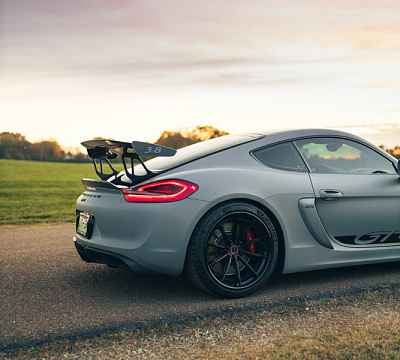 Фото дисков Brixton Forged R11-R на Porsche Cayman II