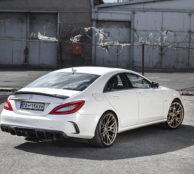 Фото дисков Vossen M-X3 на Mercedes-Benz CLS (C218)