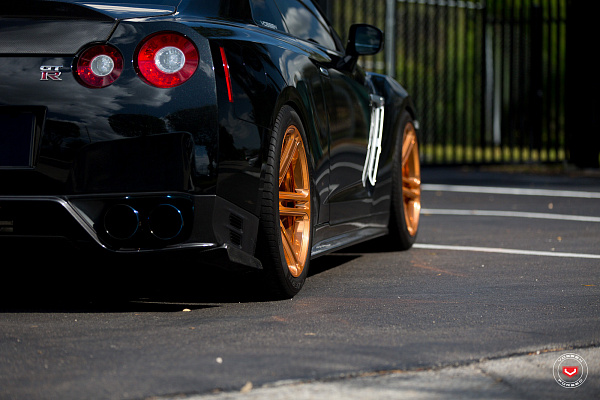 Фото дисков Vossen CG-202 Глянцевая медь на Nissan GT-R