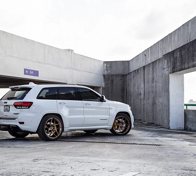 Фото дисков Anrky S1-X4 на Jeep Grand Cherokee IV