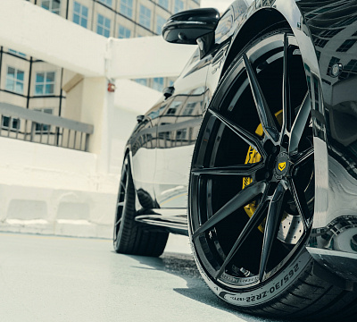 Фото дисков Vossen EVO-2 на Mercedes-Benz AMG GT I