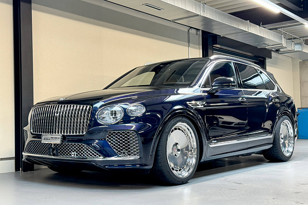Фото дисков HRE 935 Глянцевый лак на Bentley Bentayga