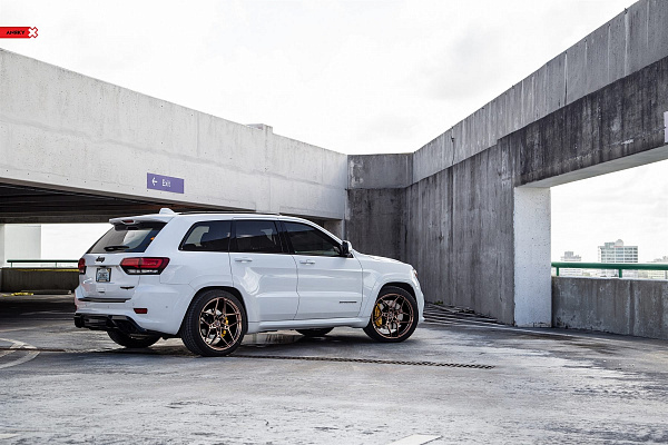 Фото дисков Anrky S1-X4 Глянцевая бронза на Jeep Grand Cherokee IV