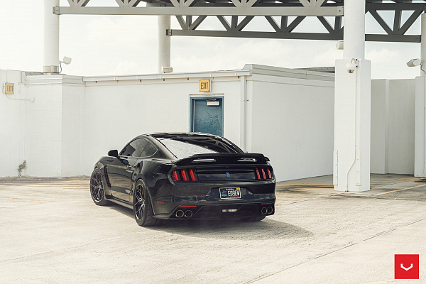 Фото дисков Vossen HF-5 Черный сатин на Ford Mustang VI
