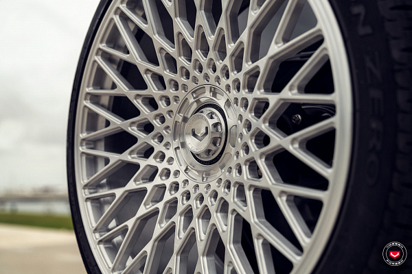Фото дисков Vossen GEN-05 (3-piece) Глянцевый лак на Mercedes-Benz G-Class III