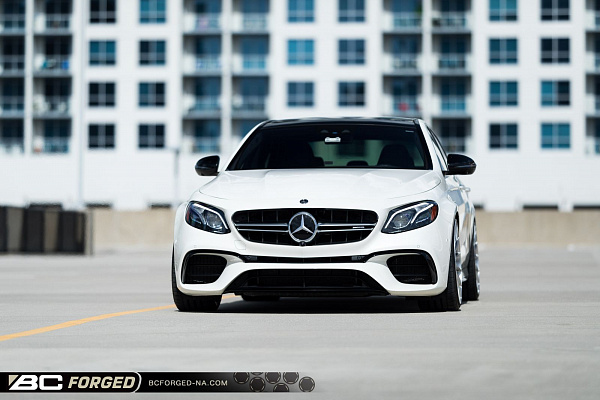 Фото дисков BC Forged RZ15 Глянцевый лак на Mercedes-Benz E-Class (W213, S213, C238)