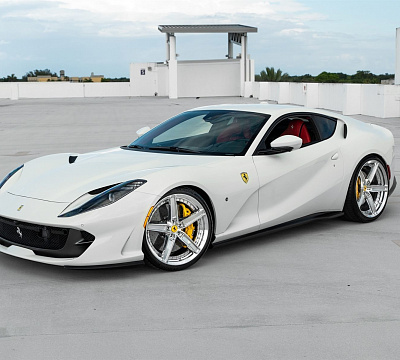Фото дисков Anrky AN25 на Ferrari 812