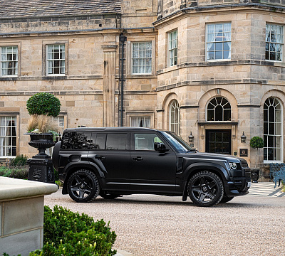 Фото дисков Kahn Mondial Retro RS на Land Rover Defender II
