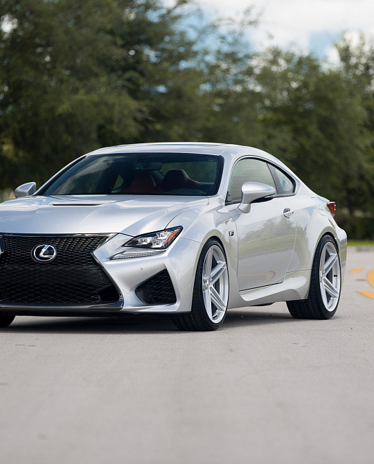 Фото дисков VFS-5 Серебро на Lexus RC