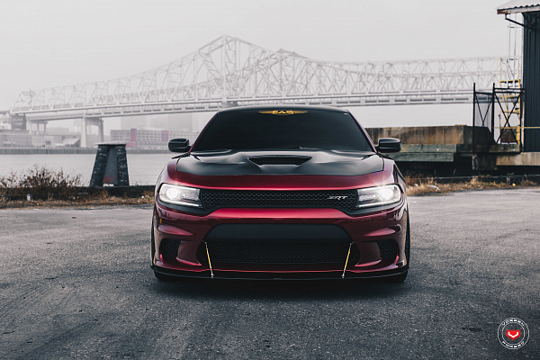 Фото дисков Vossen CG-204 Глянцевое золото на Dodge Charger VII