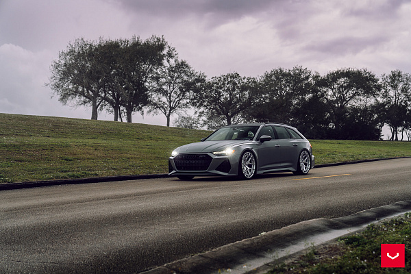 Фото дисков Vossen HFX-1 (5-Lug) Серебро на Audi A/RS 7 (4K)