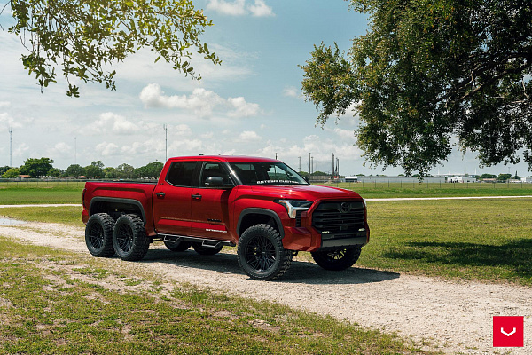 Фото дисков Vossen HF6-5 Черный сатин на Toyota Tundra III
