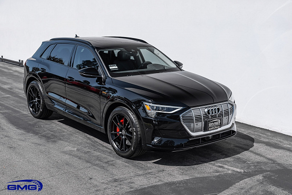 Фото дисков HRE FF04 Черный сатин на Audi E-tron