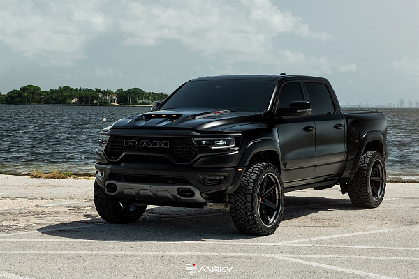 Фото дисков Anrky AN36-S Черный сатин на Ram 1500 V