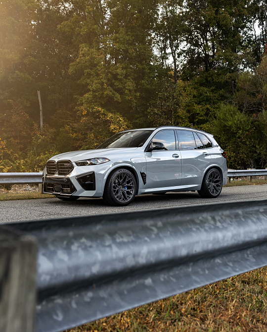 Фото дисков PF13 R / RS Сатиновый темный лак на BMW X5/X5 M (G05/G18/F95)