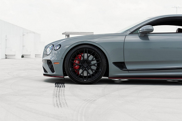 Фото дисков Anrky AN10 Черный глянец на Bentley Continental GT III