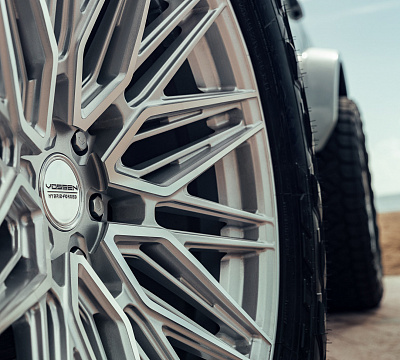 Фото дисков Vossen HF6-5 на Ford Bronco