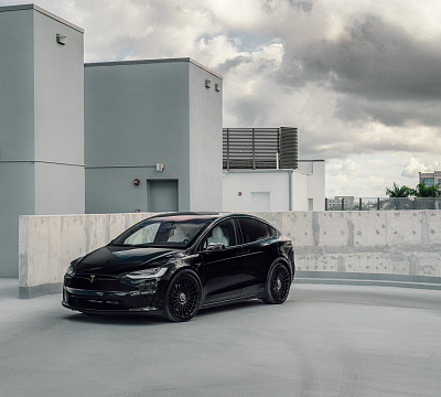 Фото дисков Vossen HF-8 на Tesla Model X