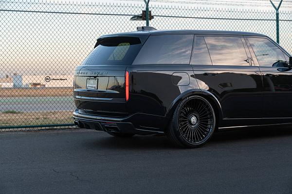 Фото дисков HRE L109M Черный глянец на Land Rover Range Rover V