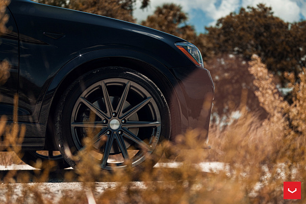 Фото дисков Vossen VFS-10 Глянцевый графит на BMW X4 (F26)