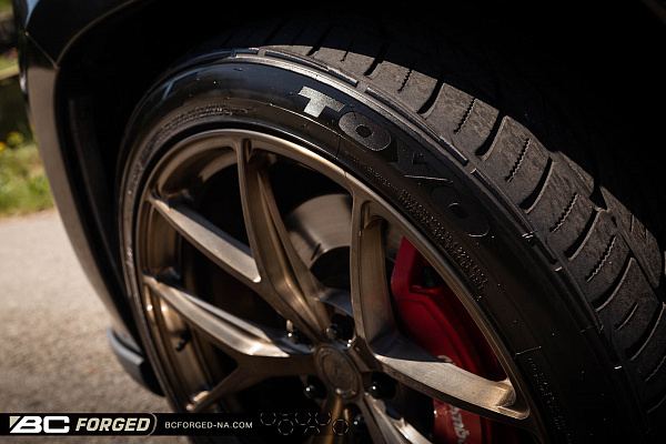 Фото дисков BC Forged RZ21 Глянцевая бронза на Jeep Grand Cherokee IV